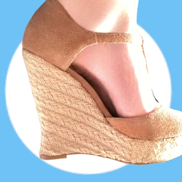 Luxury Rebel 🍒Nude Suede T-Strap 🍒 Platform Espadrille Sandals 🍒 8M - Picture 13 of 14